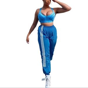 9)  NWT adidas X Ivy park blue medium support zip bra XS
